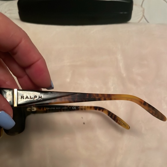Ralph Ralph Lauren RA 5122 954/13 brown tortoise sunglasses with black hard case - Picture 12 of 13